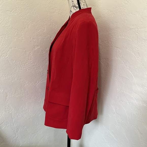 JM Collection Red Button Down Jacket Size 16. - Picture 6 of 13